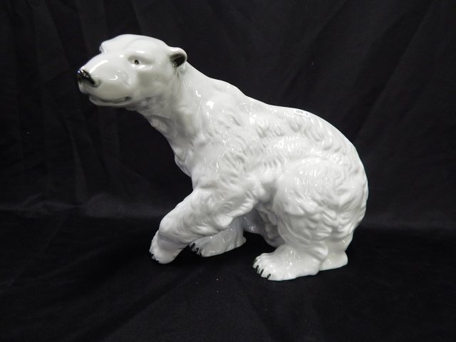 ROYAL DUX POLAR BEAR: #398, 10 1/2" TALL. NO BOX.