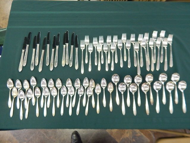 72 PIECES  STERLING SILVER FLATWARE (1 of 4)