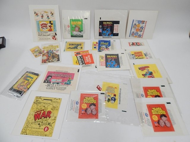 COLLECTION OF BUBBLE GUM WRAPPERS (1 of 5)