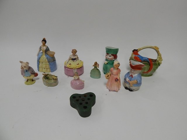 COLLECTION OF PORCELAIN FIGURINES, BOTTLES, BOXES: BEATRIX POTTERS PIGLING BLONDE.