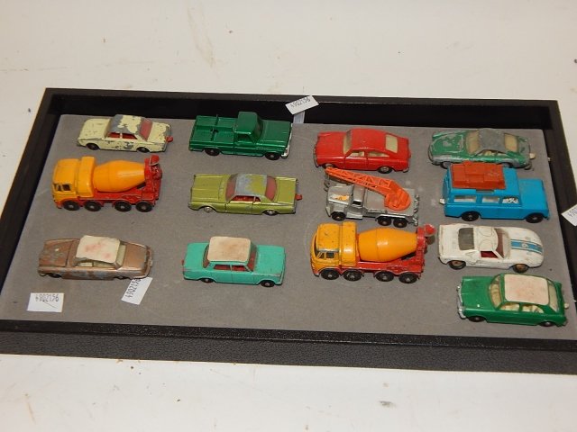 LOT OF 13 MATCHBOX SERIES CARS BY LESNEY (1 of 1)
