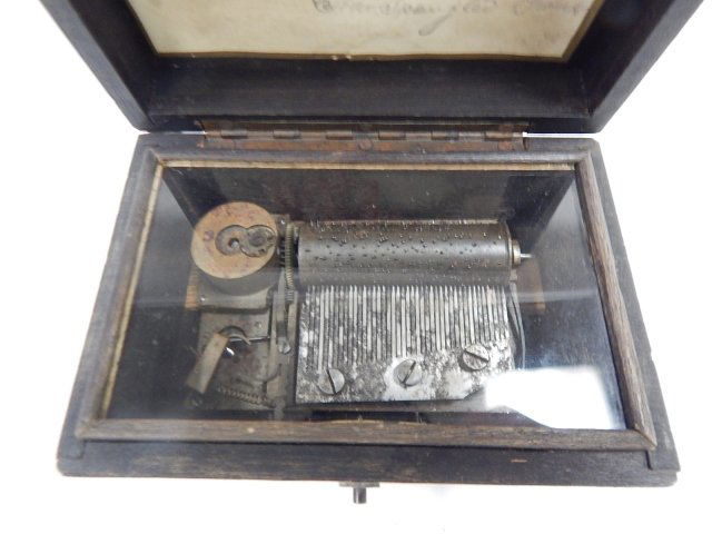 SMALL MUSIC BOX AS IS (1 of 4)