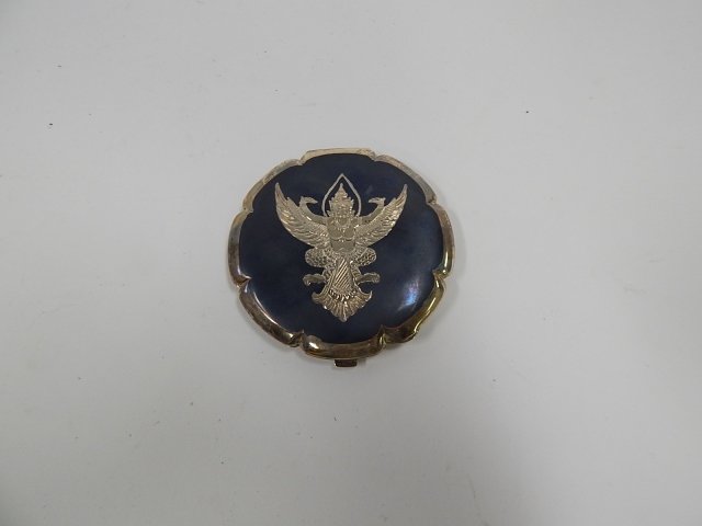 STERLING SIAM COMPACT: 2 3/4" ACROSS. IN GOOD CONDITION.