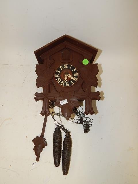 CUCKOO CLOCK #100: 10" WITH WEIGHTS