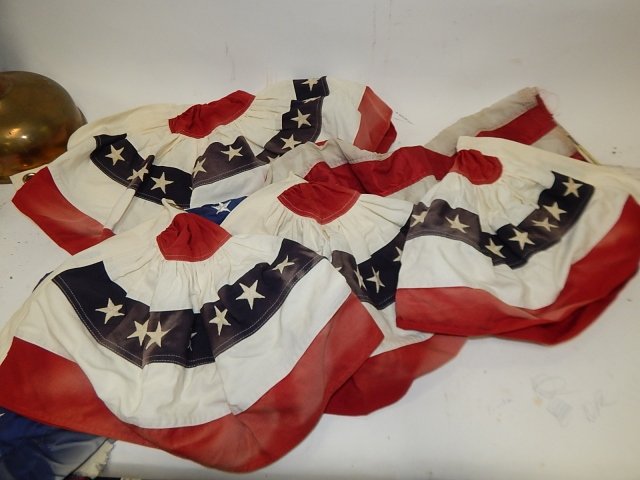 US BANNER FLAGS: NEEDS CLEANING.