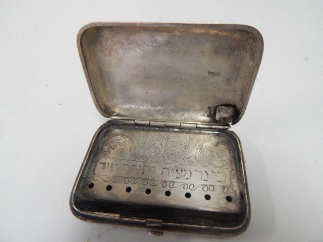 RUSSIAN SILVER BOX: 3 1/2" X 2 1/2". 84, MAN ON A HORSE Q.K. DAMAGE ON CORNERS.