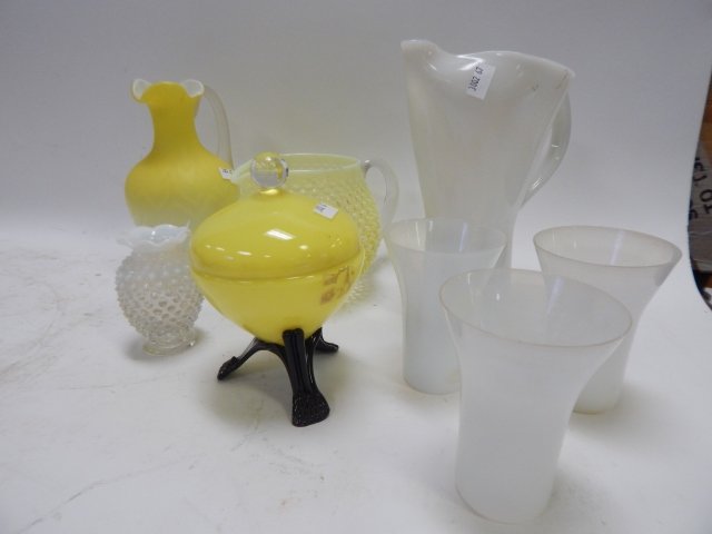 COLLECTION OF GLASSWARE: TALLEST IS 9". CONDITION IS GOOD.