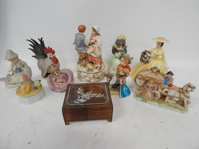 LOT OF FIGURINES AND TRINKET BOXES (1 of 6)
