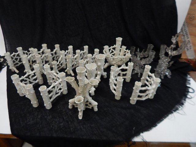 GERMAN PORCELAIN FLORAL CENTER PIECE: GERMAN PORCELAIN FLORAL CENTER PIECE ARRANGMENT/DISPLAY -WITH SOME GLASS PIECES. MINOR CHIPS AND DAMAGE. VARIOUS SIZES/SHAPES -TALLEST IS 8". 18 PIECES TOTAL.