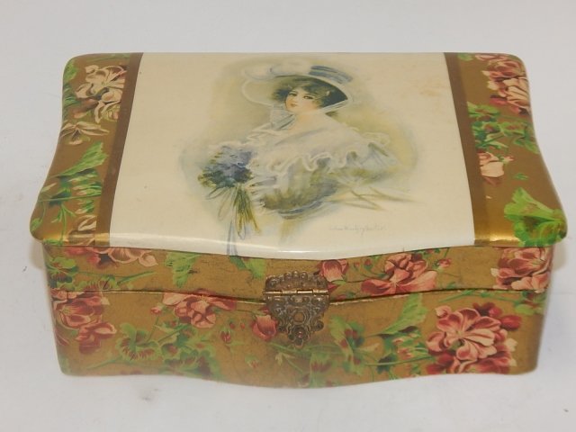 VICTORIAN CELLULOID DRESSER BOX (1 of 6)