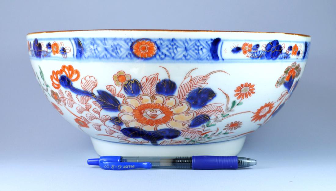 CHINESE QIANLONG VERY LARGE PORC BOWL 18TH C (1 of 8)