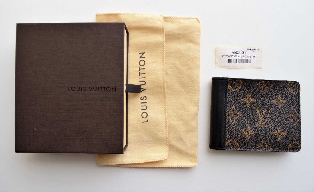 LOUIS VUITTON MONOGRAM BILLFOLD MENS WALLET (1 of 3)