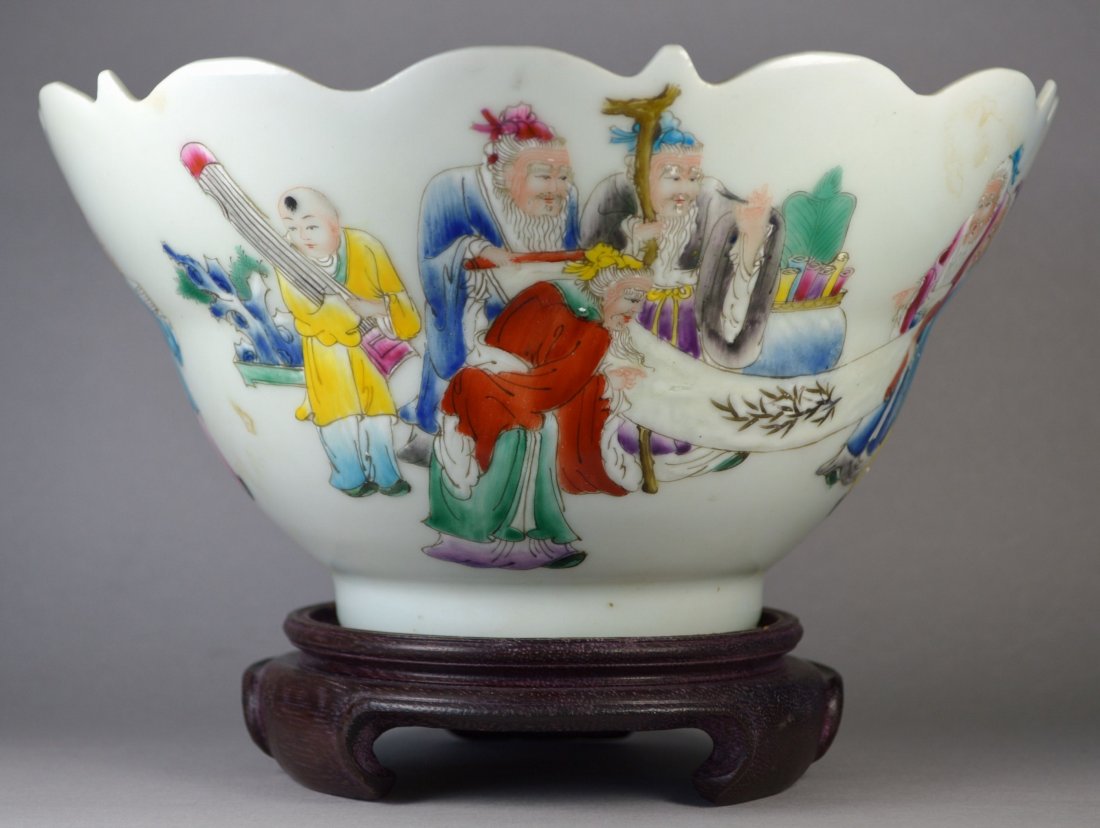 CHINESE LARGE PORCELAIN BOWL, FIGURAL: A large and very attractive Chinese large porcelain bowl, decorated with a ceremonial scene of wise men, bearing the great Qing Qianlong marks at the base, some crazing glaze, 8.75 D x 4.5 H x 3 W, pr