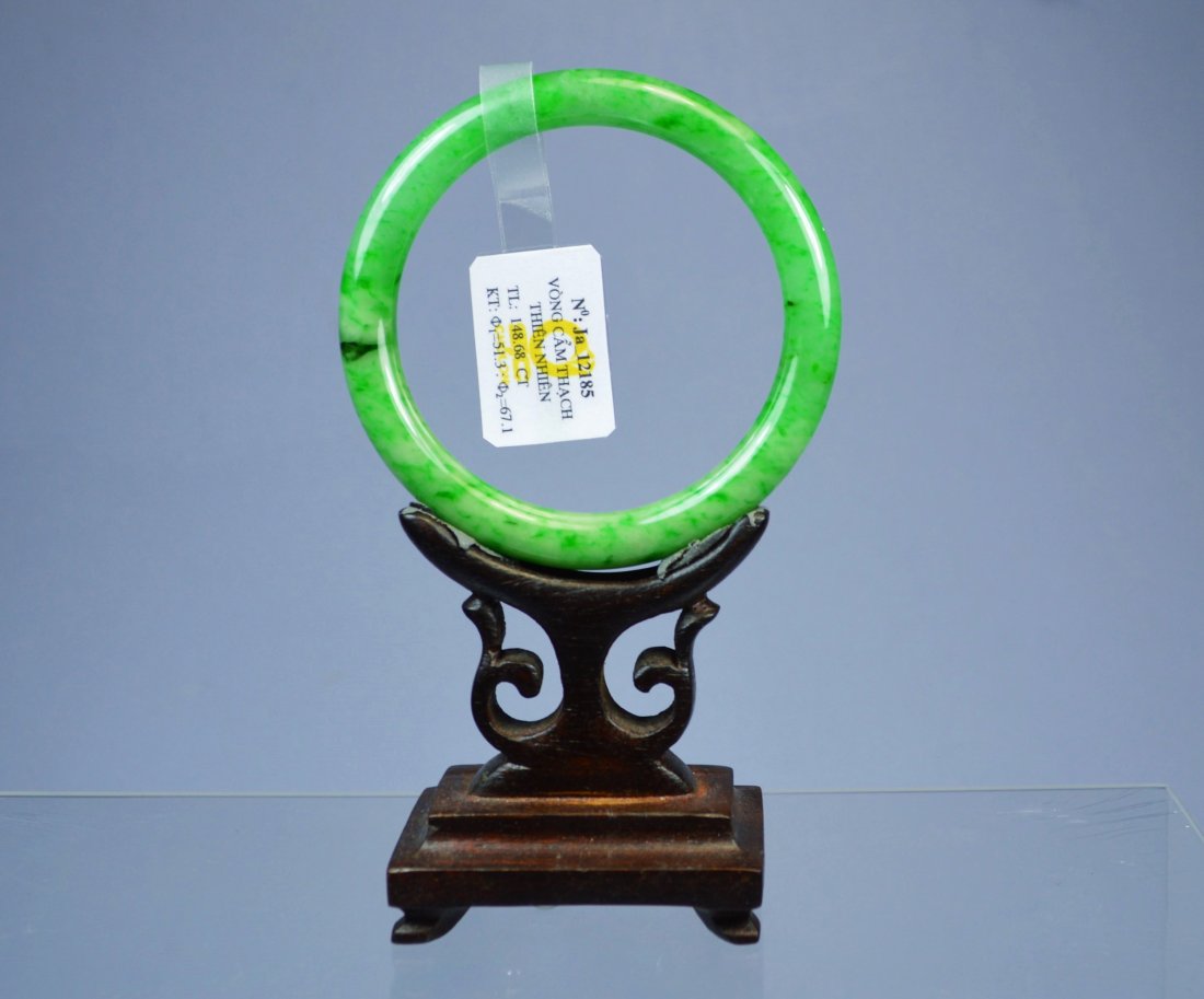 TOP CERTIFIED GREEN JADE BANGLE STUNNING (1 of 5)