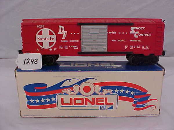 Lionel 9202 Santa Fe Box car w/box