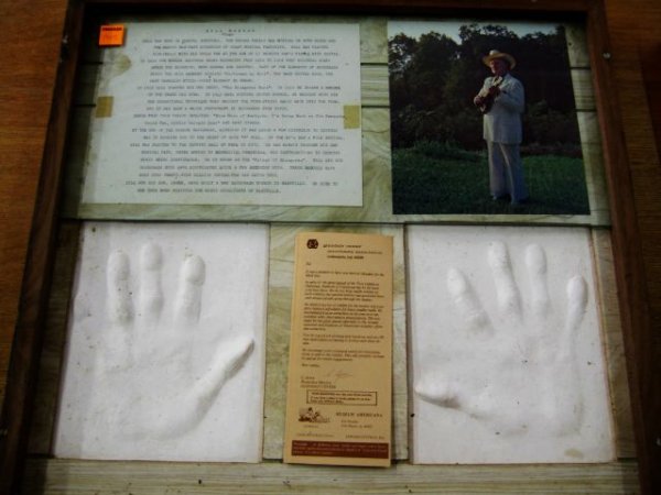 Bill Monroe Framed Hand Prints Very Rare: Bill Monroe Framed Hand Prints with a photo and a flyer All of the hand prints came from the estate of Ed Huffman who had a traveling museum called "Museum Americana" in which he traveled the country 