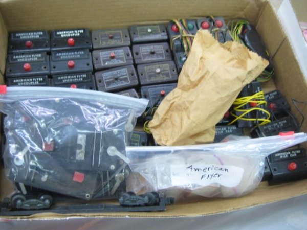uncouplers, switch controls, manuel uncouplers an