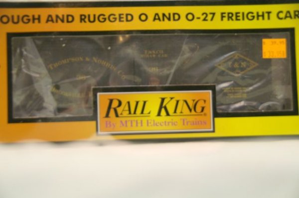 #30-74140 Rail King straw car