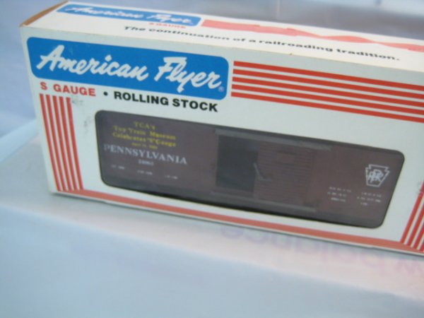 #24063 1993 TCA toy train musuem PA boxcar: wrong box