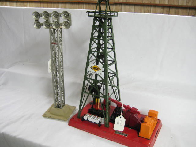 455 & 195: Oil derrick & Flood light