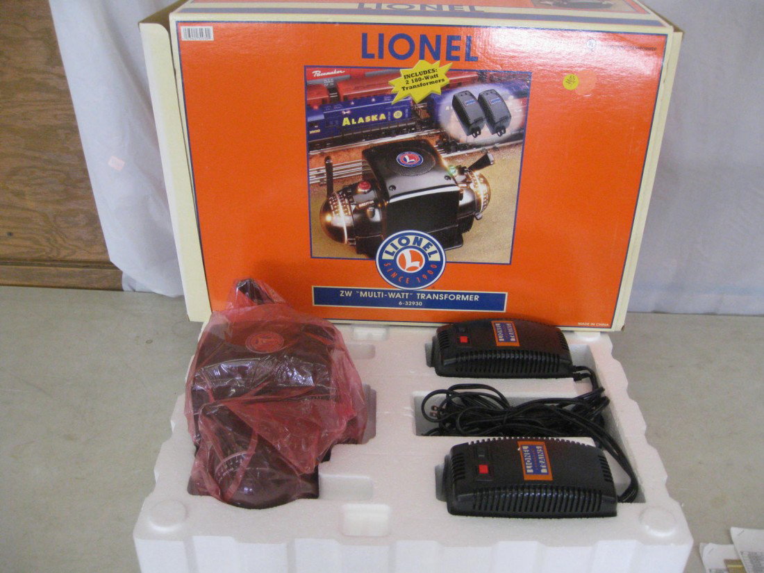 Lionel: ZW Multi Watt Transformer 360 Watts and 2-180 watt Transformer