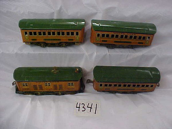 Winner Lines Train Set: Winner Lines Train Set, Engine, 3 Passenger Cars, 2 Cars Missing Couplers, G