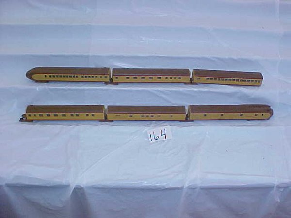 Union Pacific M 10000: Union Pacific M 10000 loco and 5 cars (scratch built) unique model good condition