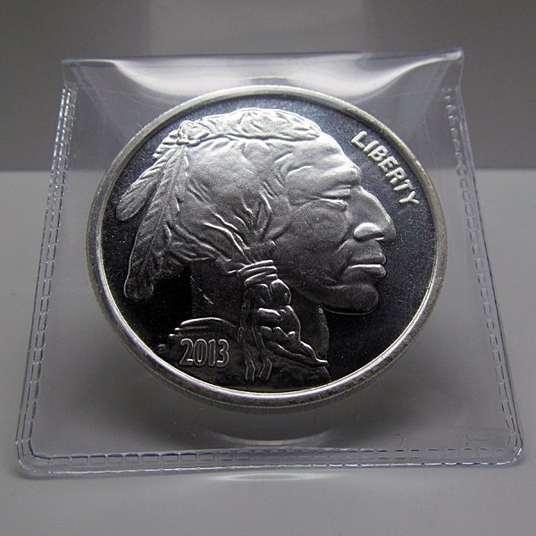 1 Oz Buffalo Design .999 Fine Silver Round: 1 Oz Buffalo Design .999 Fine Silver Round. Product Specifications: Contains: 1 oz of .999 Fine Silver. Country of Manufacture: United States of America. Obverse: Classic James Earle Fraser Native Ame