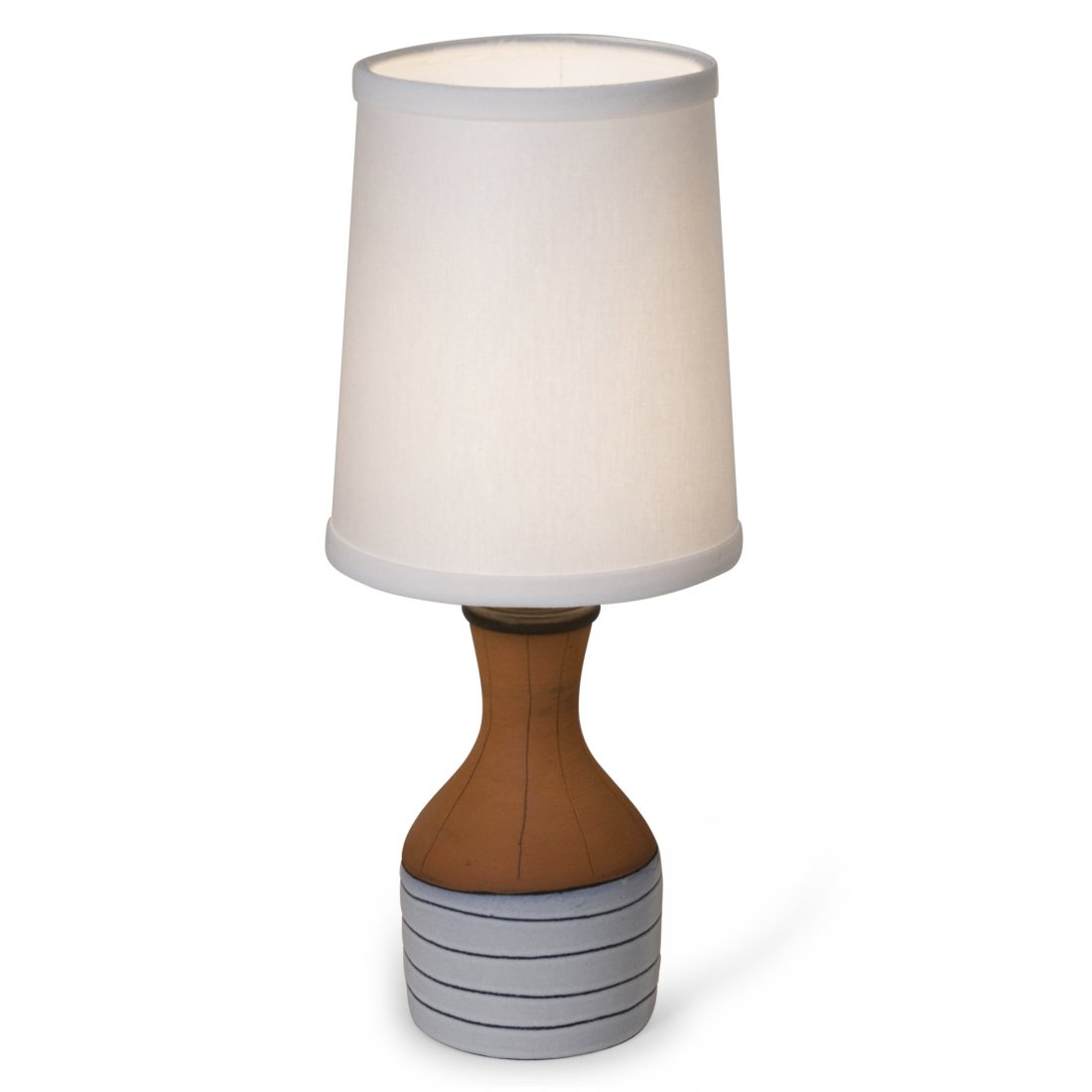 Jacques Innocenti Ceramic Table Lamp: Ceramic black and white glazed table lamp, the upper portion exposed terracotta, of pitcher form, in custom silk shade, by Jacques Innocenti, French 1950s. Signed to underside. Overall height 14 3/4 i