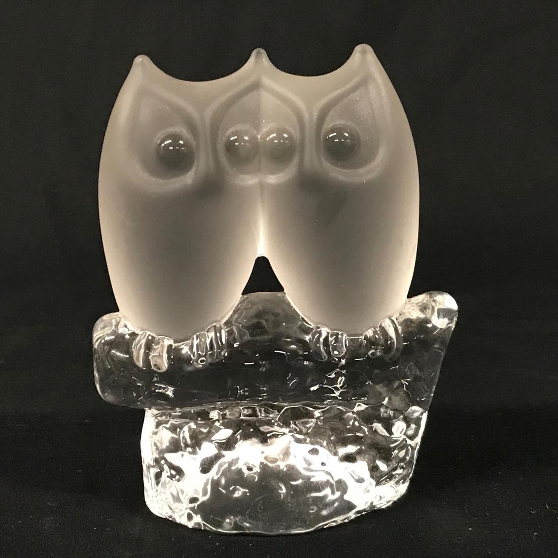 Goebel Frosted Glass Owls paperweight: Goebel Frosted Glass Owls paperweight, unmarked, 4" H