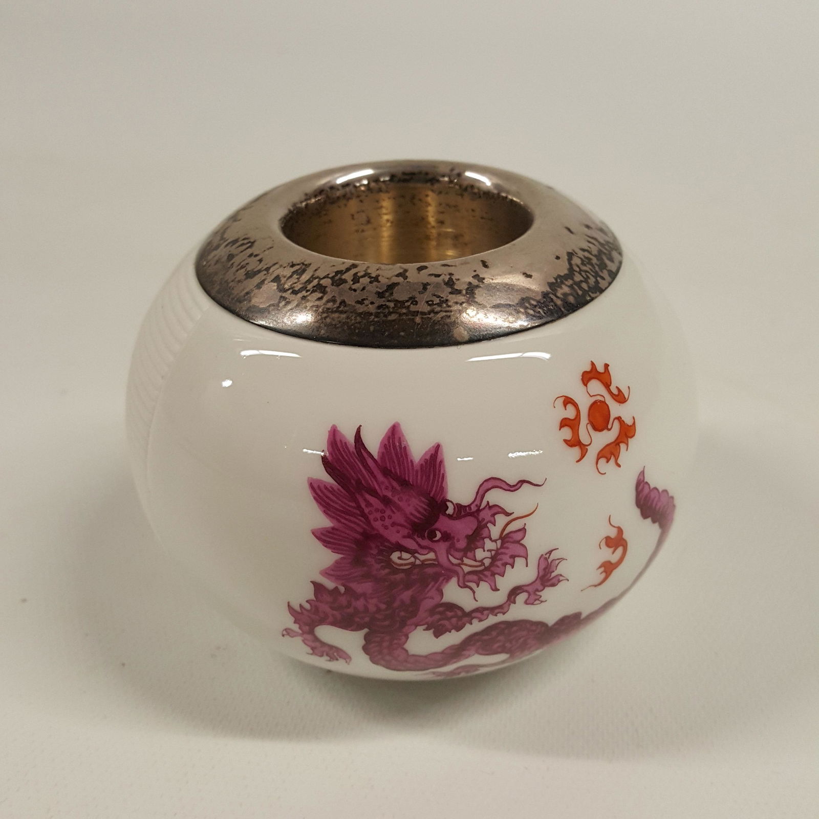 MEISSEN PORCELAIN SMALL ROUND MATCH HOLDER (1 of 5)