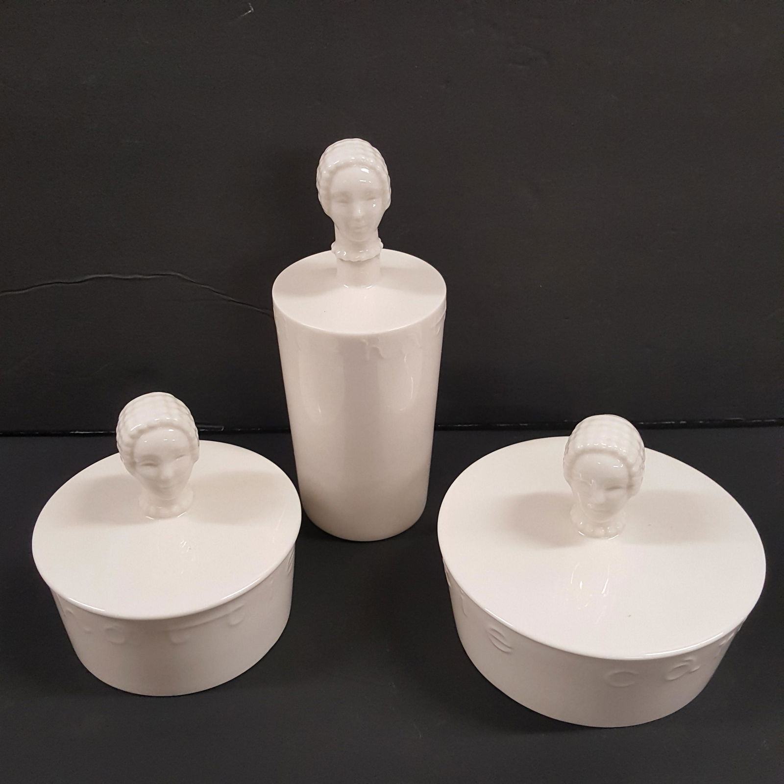 HATTIE CARNEGIE THREE PIECE DRESSER SET by Lenox (1 of 5)