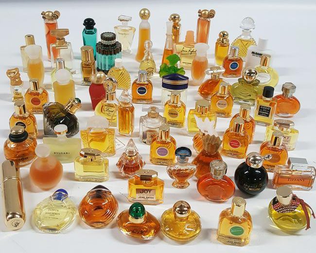 Large Collection Miniature PERFUME BOTTLES (1 of 8)