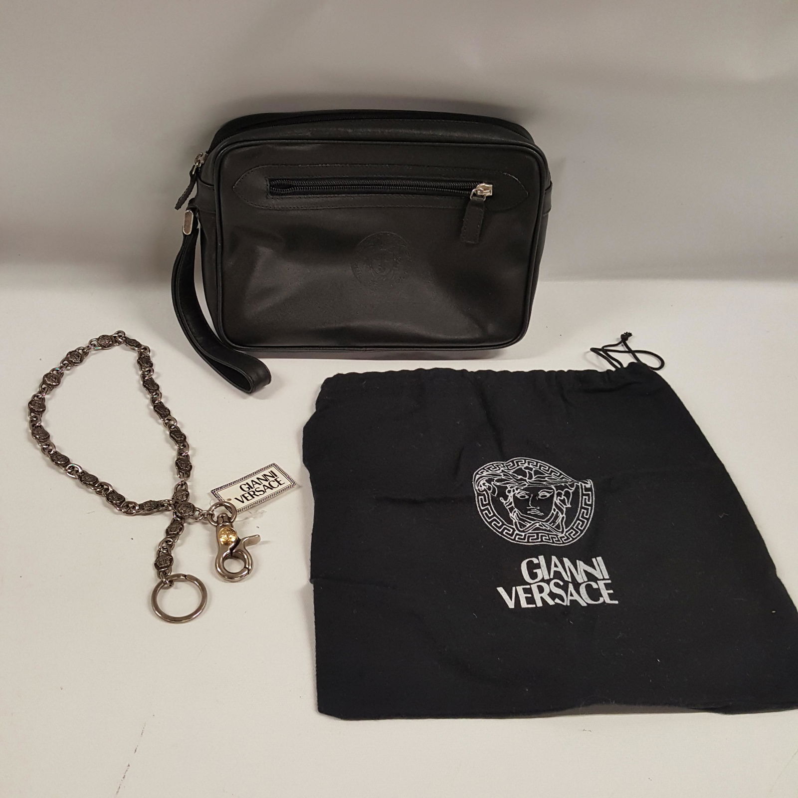 GIANNI VERSACE Purse and Chain (1 of 8)