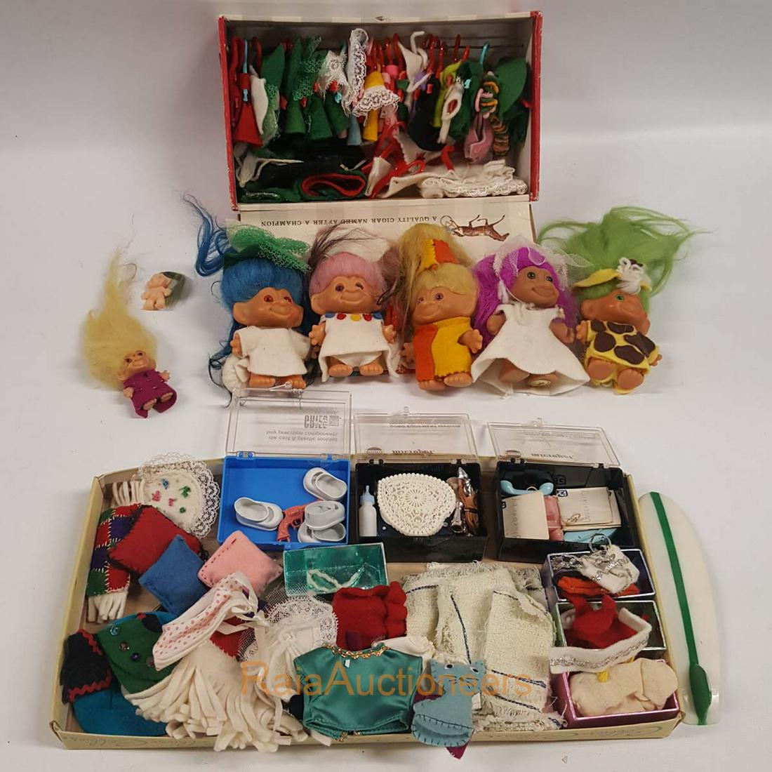 vintage TROLLS collection with clothes and extras (1 of 8)