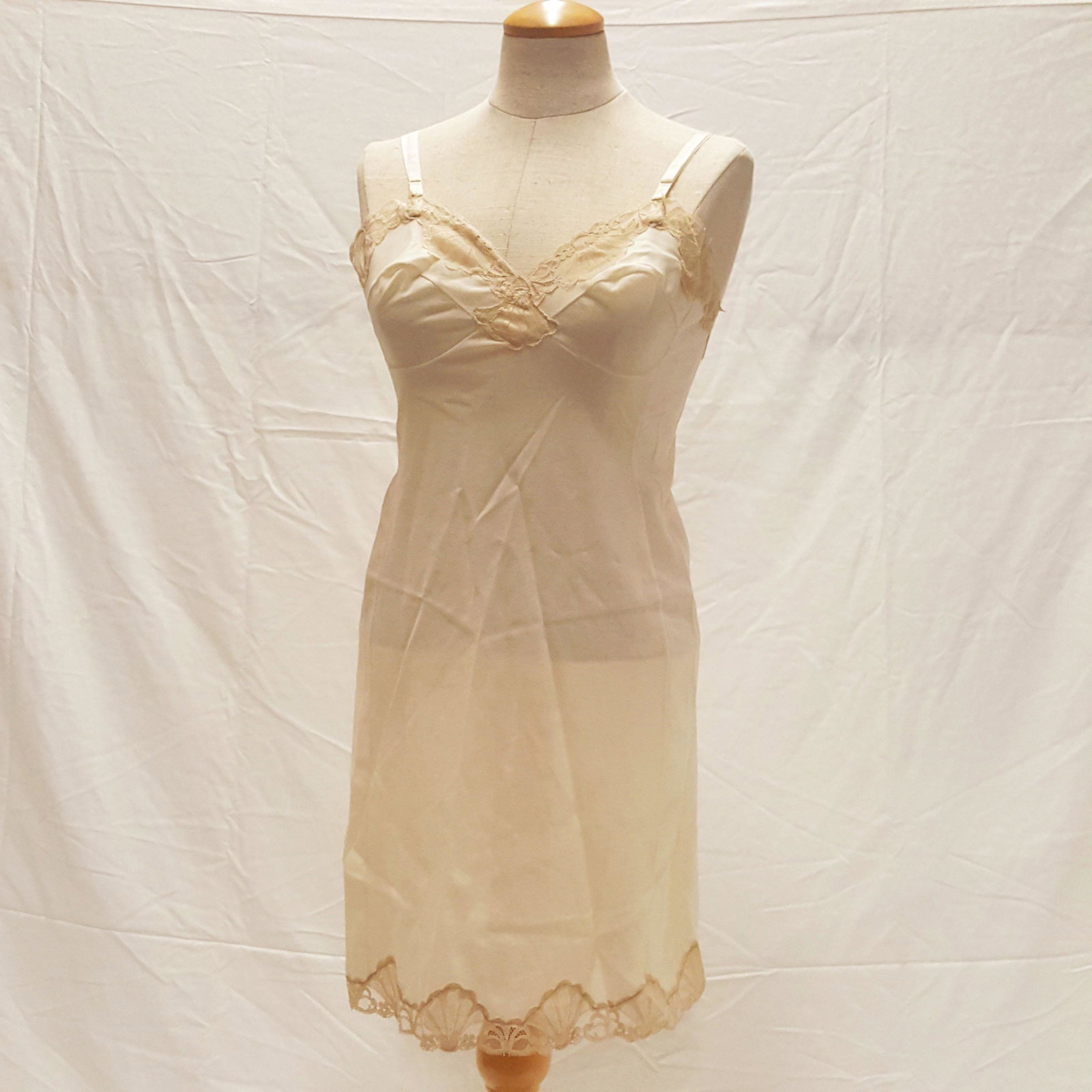 Emilio Pucci full slip with garters and lace remnants: Emilio Pucci full slip with garters and lace remnants