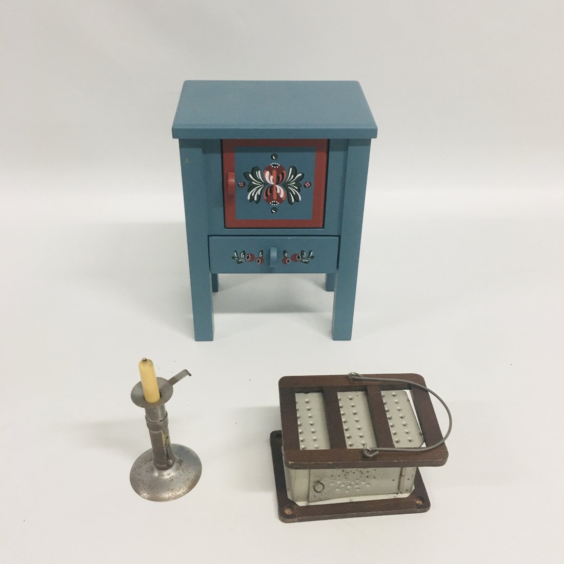 American Girl Doll Kirsten Washstand and Nighttime Item (1 of 4)