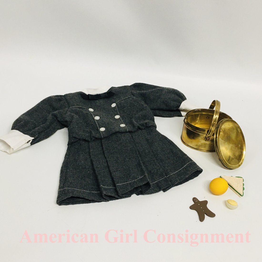 American Girl Doll School Dress and Tea Tin Lunchbox (1 of 4)