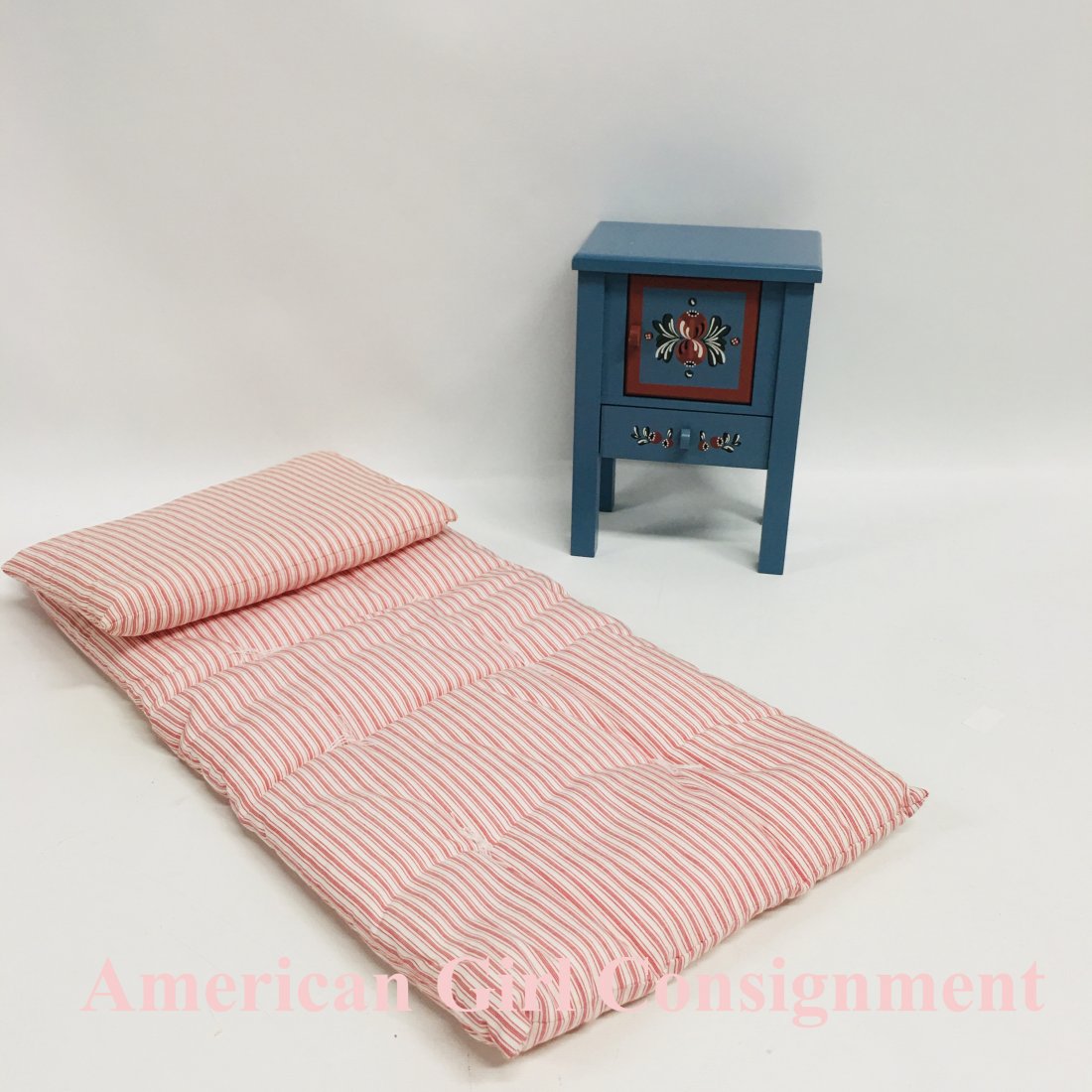 American Girl Doll Kirsten Nightstand and Bedding: American Girl Doll Kirsten Nightstand and Bedding