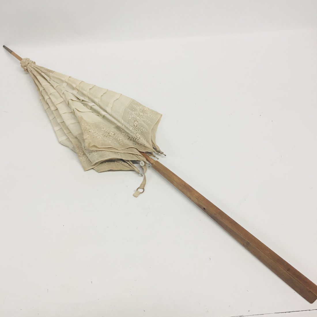 Victorian Parasol (1 of 4)