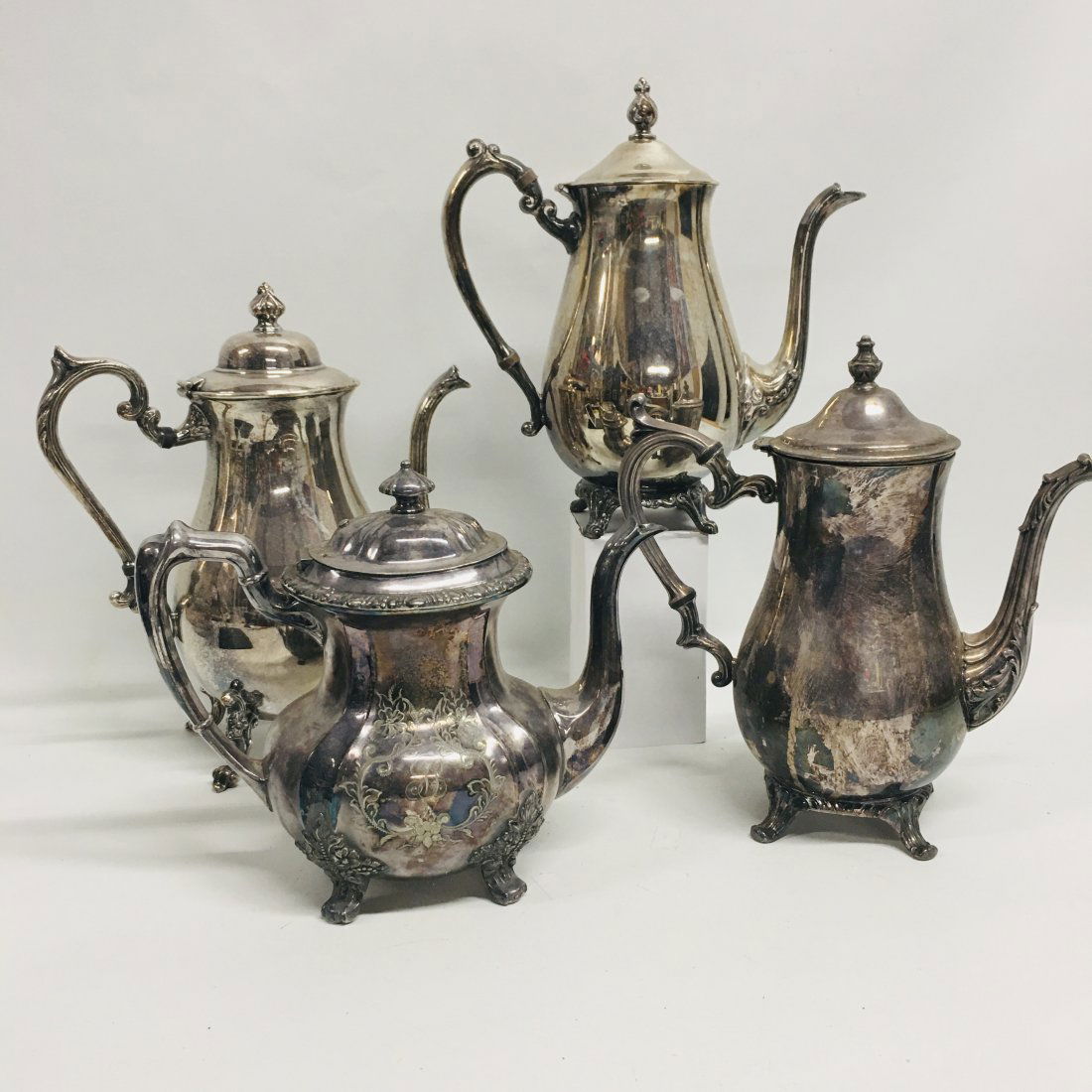 Victorian Coffee and Chocolate Pots, Pairpoint (1 of 4)