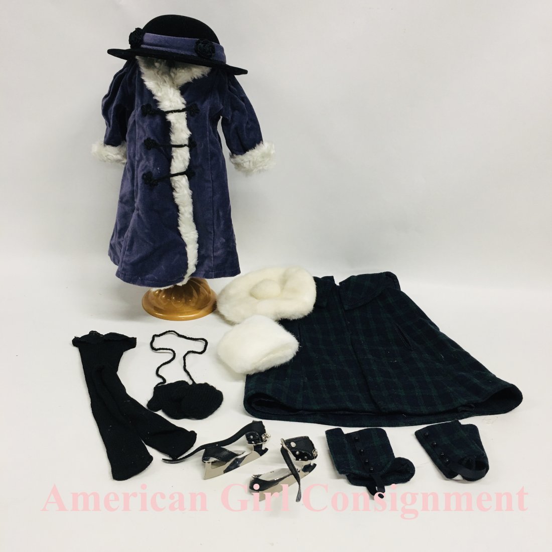 American Girl Doll Samantha Holiday Coat and Plaid Cape: American Girl Doll Samantha Holiday Coat, Plaid Cape and Gaiters(dress mannequin not included)