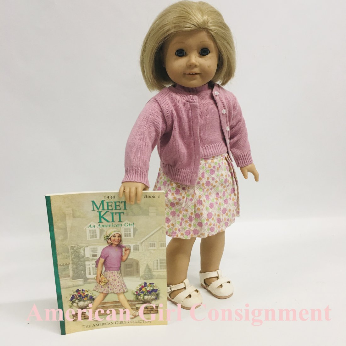 Pleasant Company Kit American Girl Doll with Book: Pleasant Company Kit American Girl Doll in Meet outfit with book ------------------ please review all pictures carefully because they are part of the description and show condition issues if any