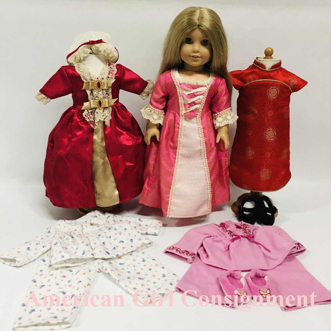 Pleasant Company Elizabeth with Historical Clothes: Pleasant Company Elizabeth with American Girl doll clothes for Historical Character Felicity, Emily, Julie and Ivy Ling ------------------ please review all pictures carefully because they are part of