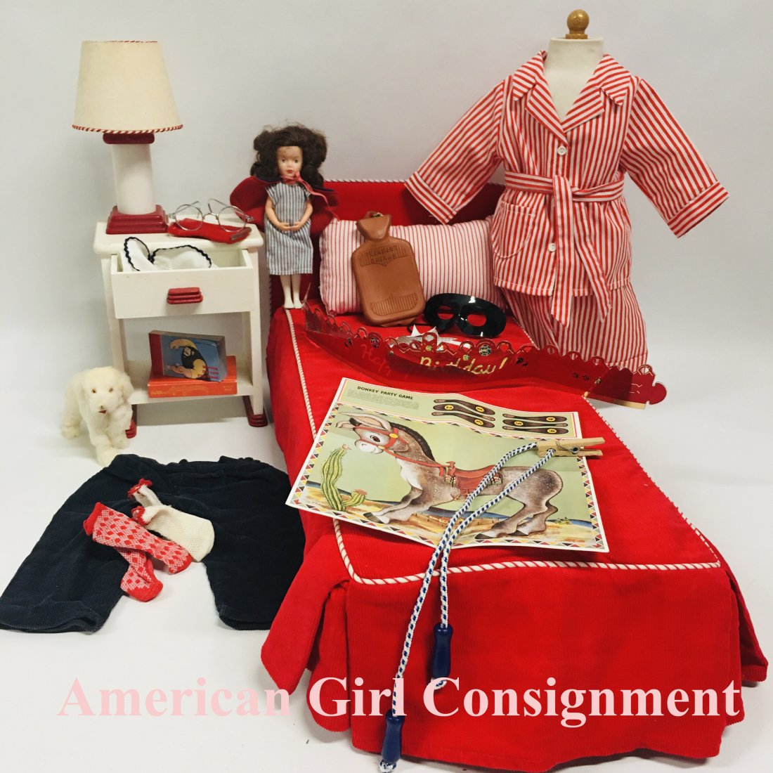 American Girl Doll Molly Bedroom Collection with Nurse Doll (1 of 6)