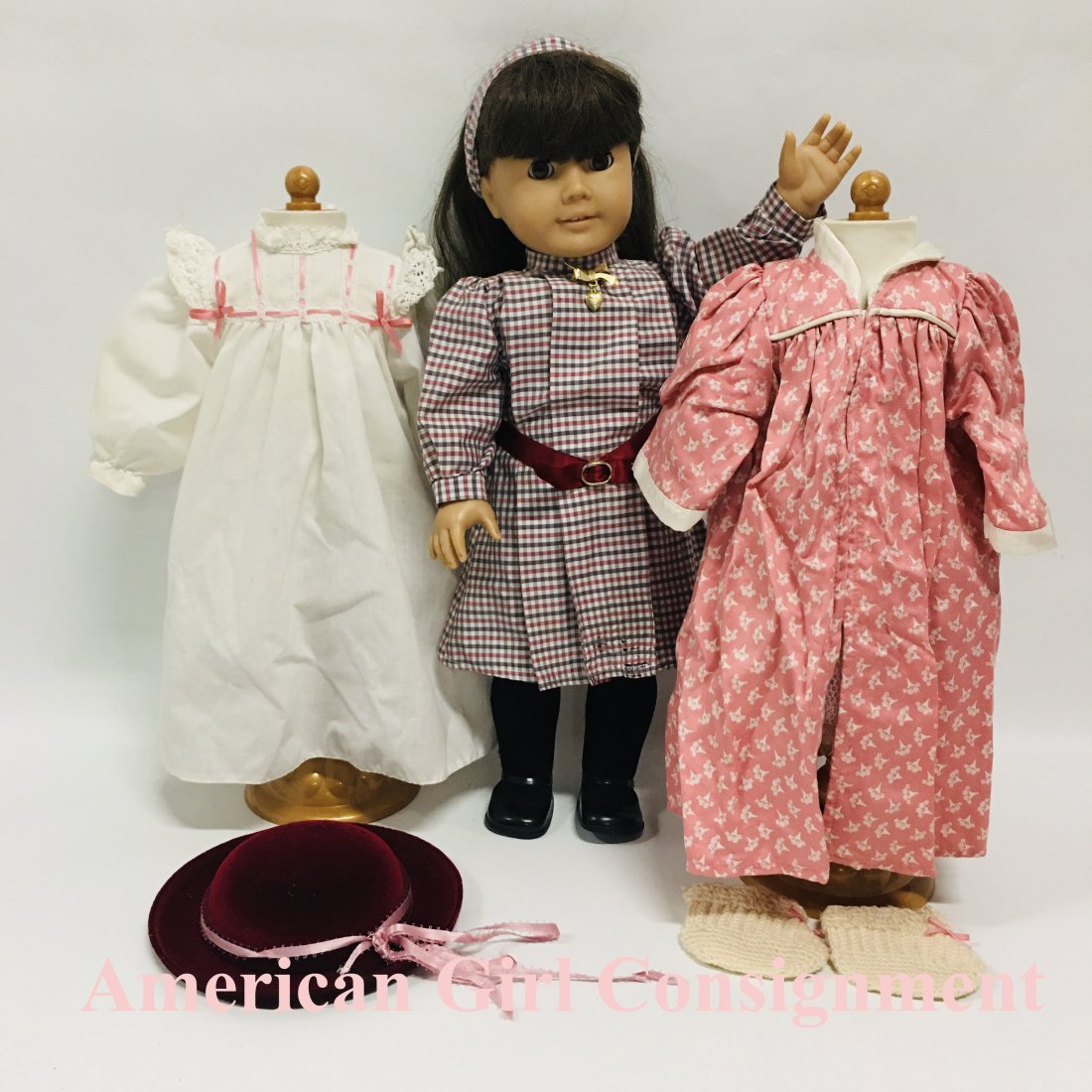 Pleasant Company Samantha Doll with Nightgown and Kimono Robe: Pleasant Company American Girl Samantha Doll with Nightgown and Kimono Robe ------------------ please review all pictures carefully because they are part of the description and show condition issues i