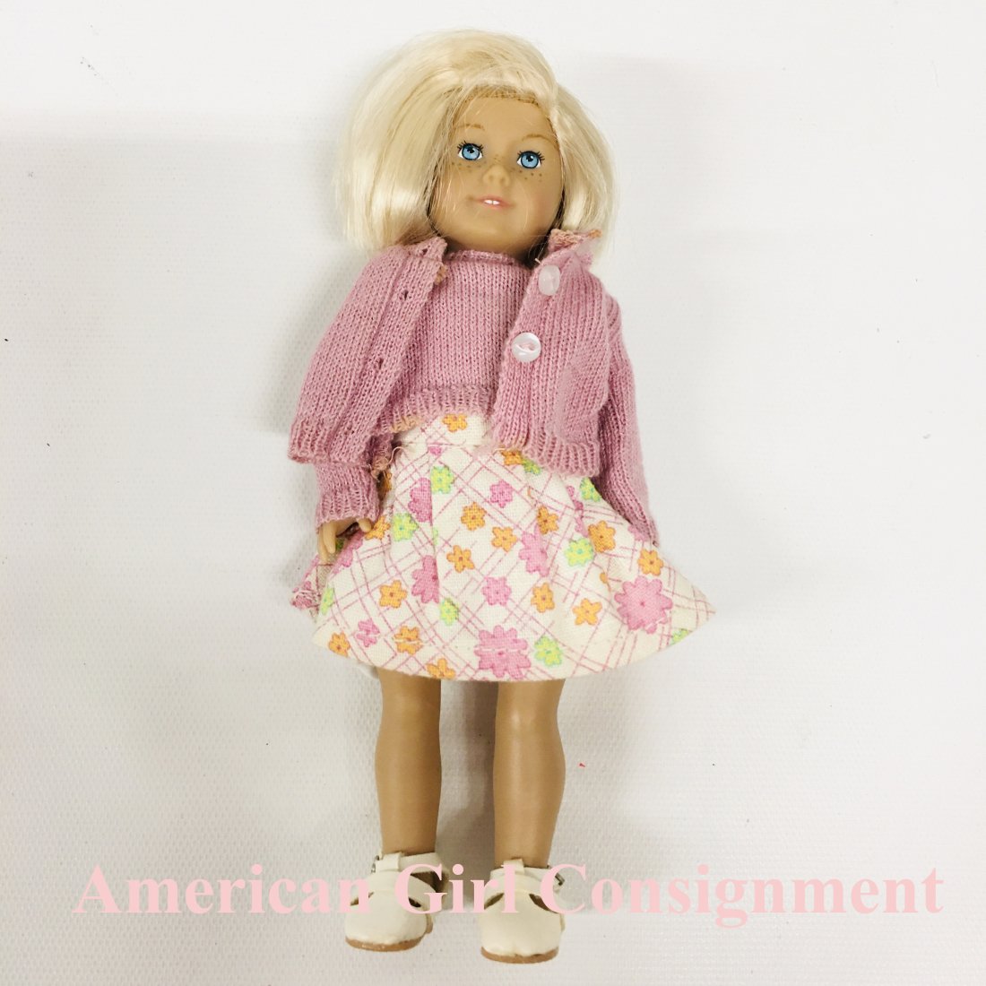 Pleasant Company MINI American Girl Doll Kit: Pleasant Company MINI American Girl Doll Kit ------------------ please review all pictures carefully because they are part of the description and show condition issues if any