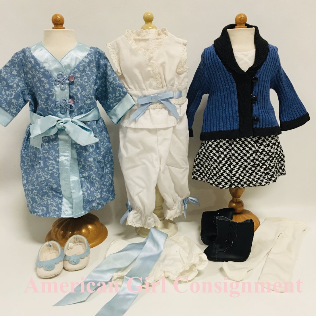 American Girl Doll Rebecca Pajamas, Robe and School Outfit: American Girl Doll Rebecca Pajamas, Robe, Slipper and School Outfit ------------------ please review all pictures carefully because they are part of the description and show condition issues if any --