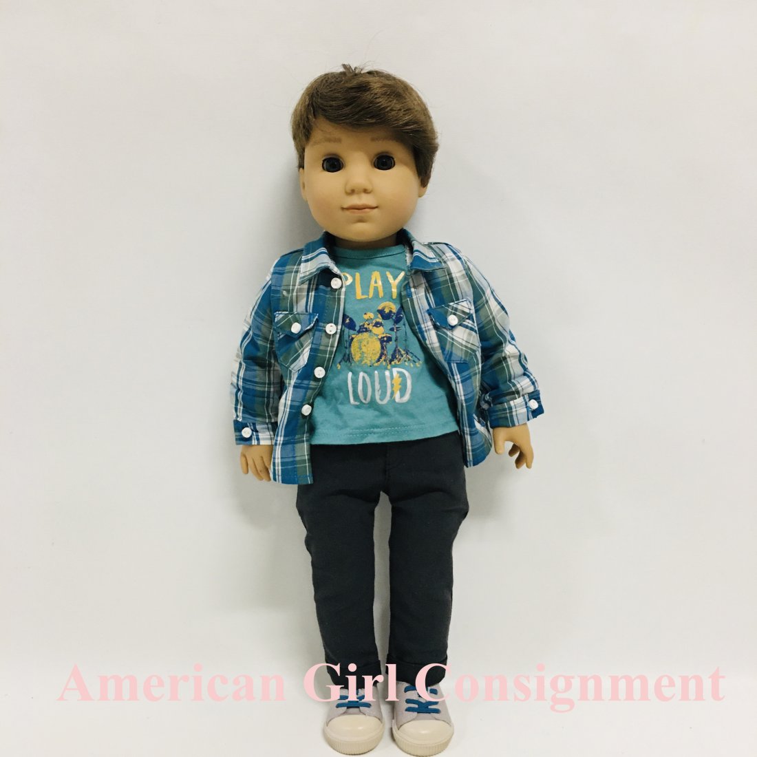 American Girl Boy Doll Logan Everett: American Girl Boy Doll Logan Everett ------------------ please review all pictures carefully because they are part of the description and show condition issues if any ------------------ Consider the s