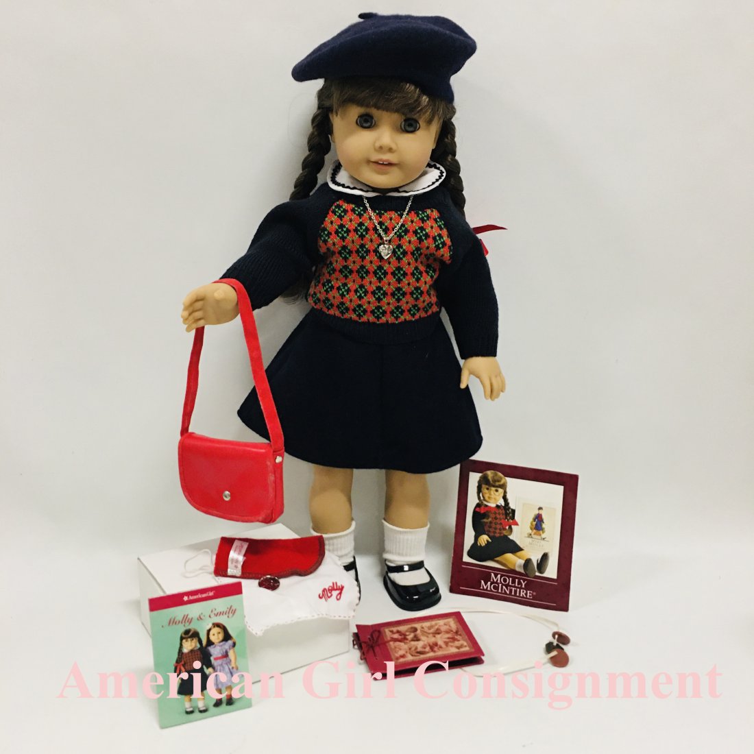 American Girl Doll Molly with Locket and Accessories: American Girl Doll Molly with Locket and Accessories ------------------ please review all pictures carefully because they are part of the description and show condition issues if any -----------------